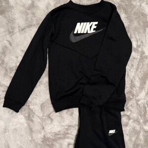NIKE OUTFIT
